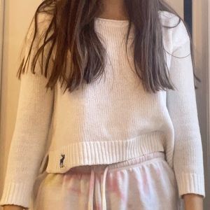White Abercrombie & Fitch Cropped Knit Sweater ✨